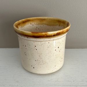 Vintage pot